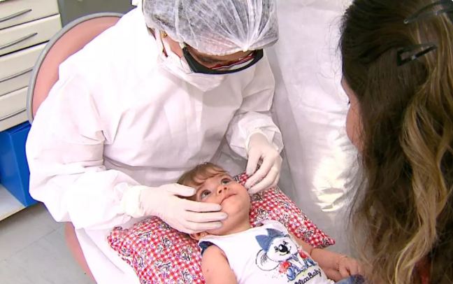 De prótese de silicone a cárie: veja 10 mitos e verdades sobre amamentação